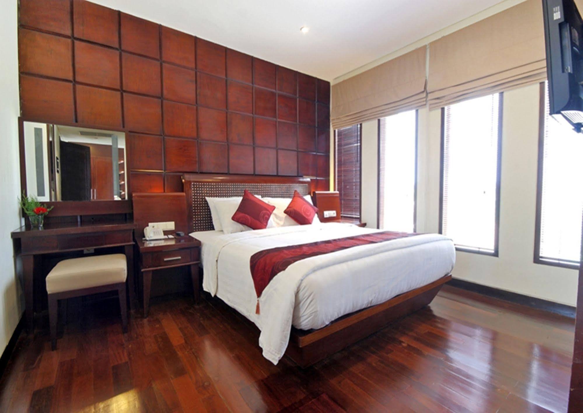 Capital O 2114 Grand Jimbaran Boutique Hotel 외부 사진