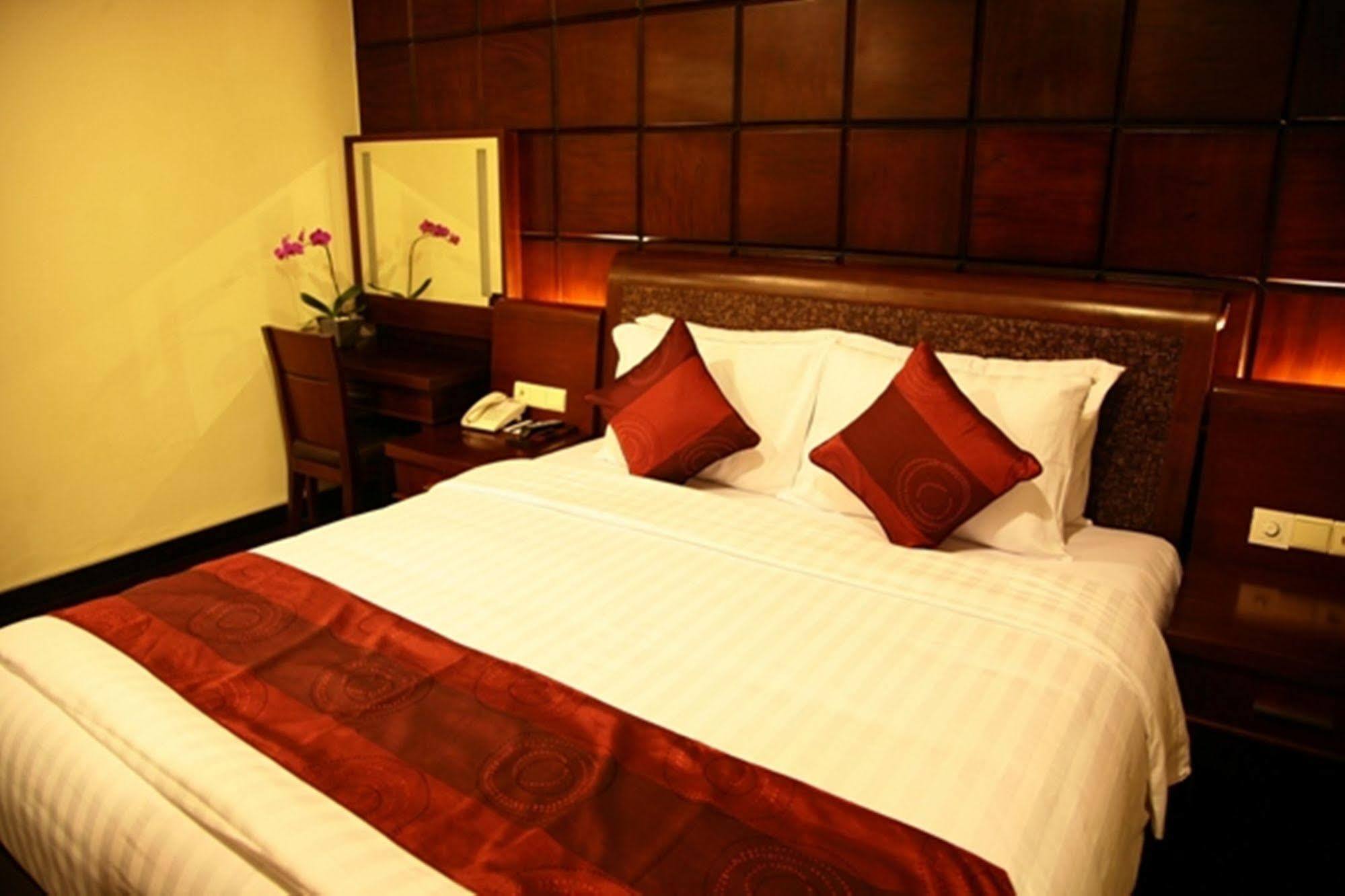 Capital O 2114 Grand Jimbaran Boutique Hotel 외부 사진